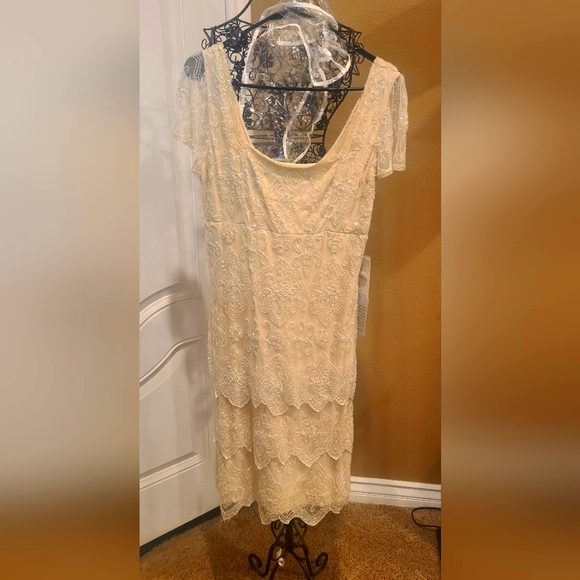 NWT Pissaro Nights Cap sleve beaded dress Nordstrom Size 14 Vintage - Picture 1 of 8